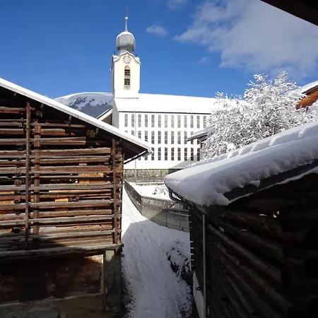 Surselva בית הארחה Breíl