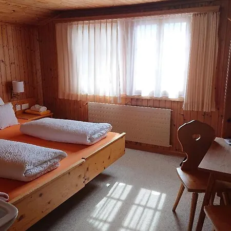 게스트하우스 Surselva Breíl