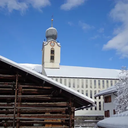 게스트하우스 Surselva Breíl